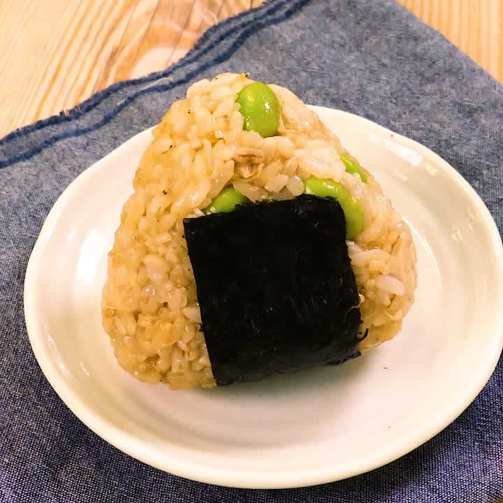 枝豆とじゃこのおにぎり