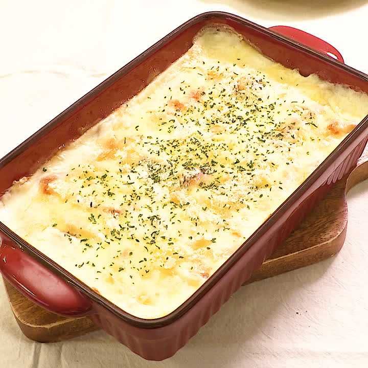 里芋とソーセージのグラタン