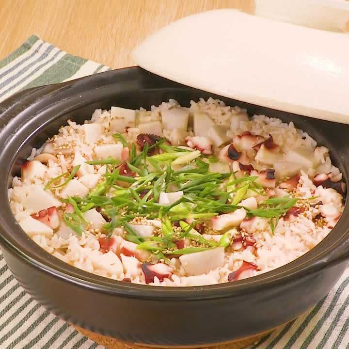 里芋とタコの土鍋ごはん