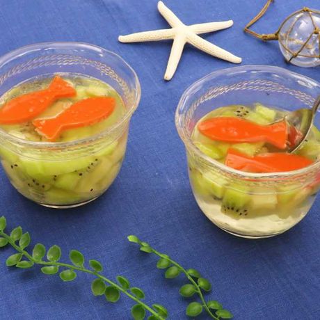 親子で作って食べられる 金魚すくいゼリー 3歳頃から のレシピ動画 作り方 Delish Kitchen 親子で作って食べられる 金魚すくいゼリー 3歳頃から のレシピ動画 作り方 Delish Kitchen