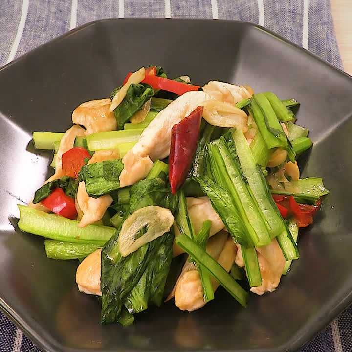 鶏むね肉と野菜のにんにく炒め