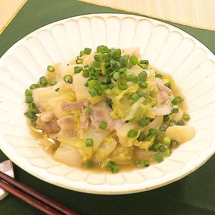 白菜と豚ばら肉のにんにくの味噌煮