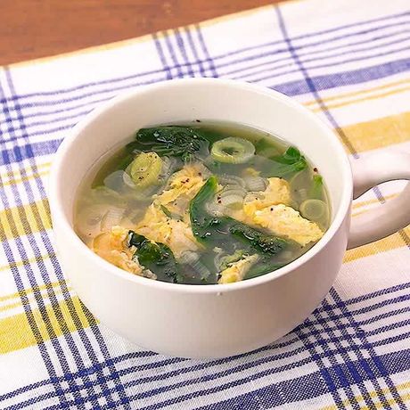 温まる一品 ほうれん草と卵の中華スープのレシピ動画 作り方 Delish Kitchen 温まる一品 ほうれん草と卵の中華スープのレシピ動画 作り方 Delish Kitchen