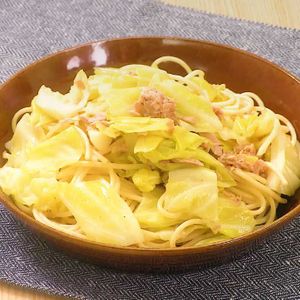 「キャベツとツナのオイルパスタ」のレシピ動画