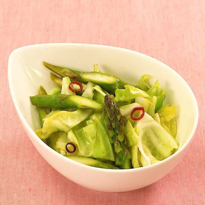 キャベツとアスパラのレンジピクルス