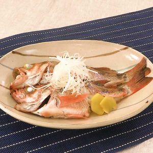 「メバルの酒蒸し」のレシピ動画