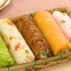 「肉巻きスティックおにぎり」のレシピ動画