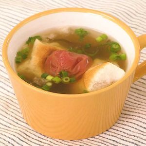 「もち入り梅昆布スープ」のレシピ動画