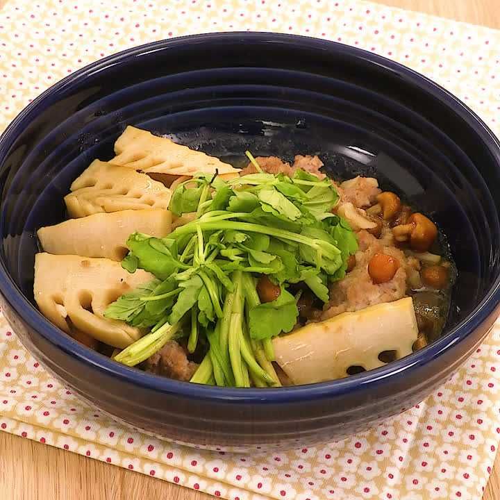 長いも団子となめこの煮もの