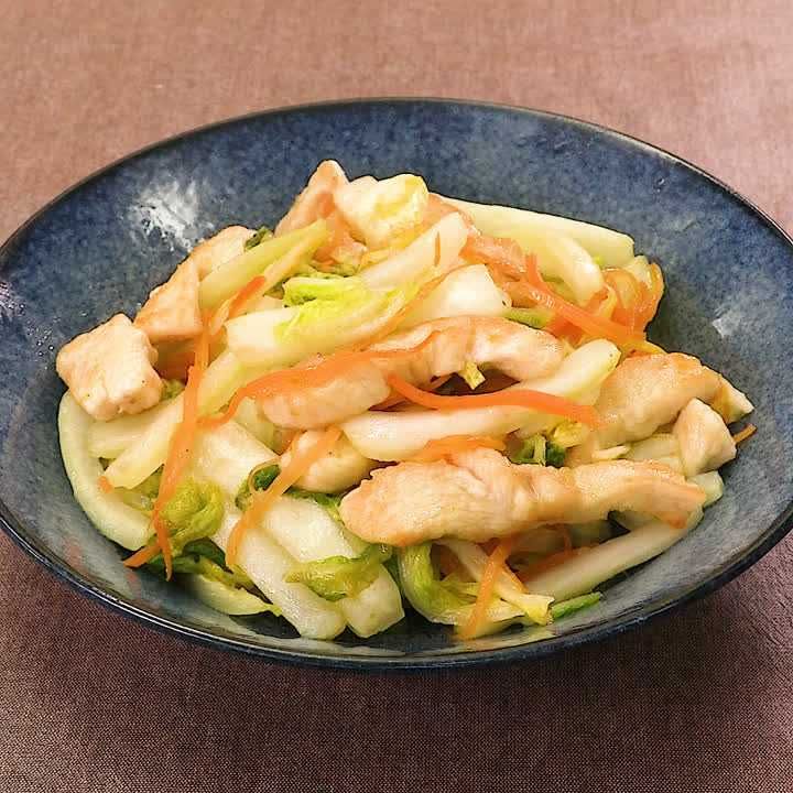 塩もみ白菜と鶏肉の柚子胡椒炒め