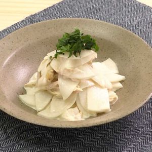 鶏肉と大根のわさびマヨサラダ