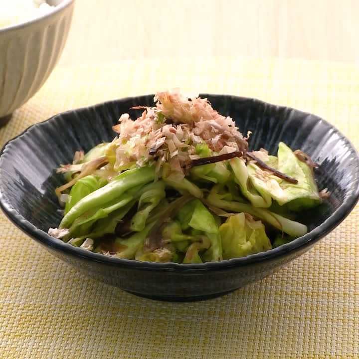 キャベツと塩昆布の即席浅漬け