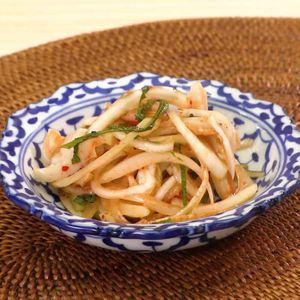 玉ねぎと大葉のキムチあえ