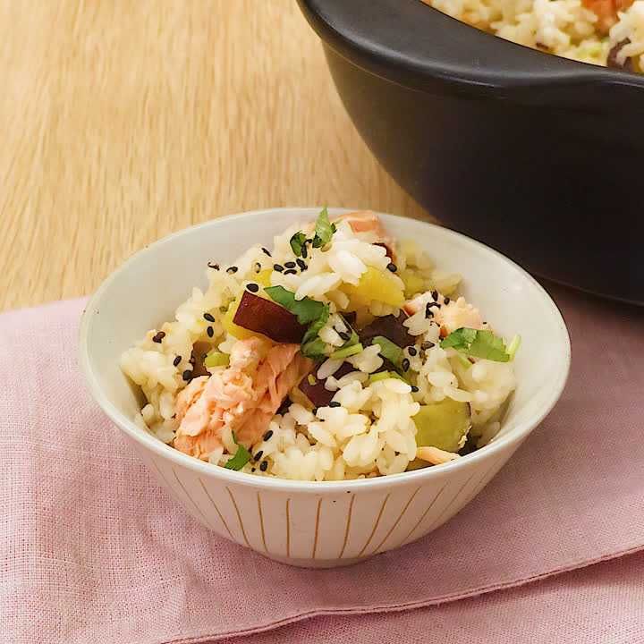 鮭とさつまいもの炊き込みご飯