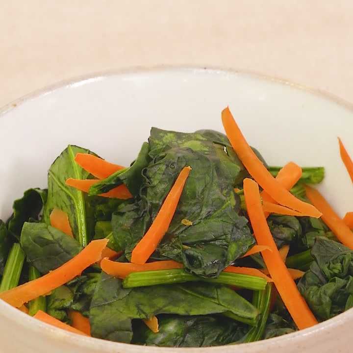 ほうれん草とにんじんの柚子胡椒和え