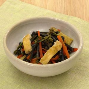 「わらびの煮物」のレシピ動画