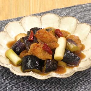 「鶏ももとなすの南蛮煮」のレシピ動画