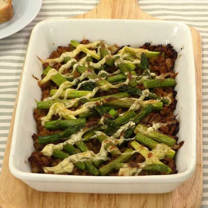 アスパラとミートソースの簡単グラタン