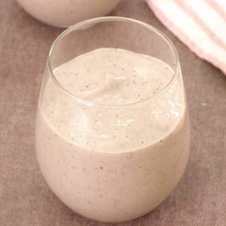 バナナと豆腐の黒ごまスムージー