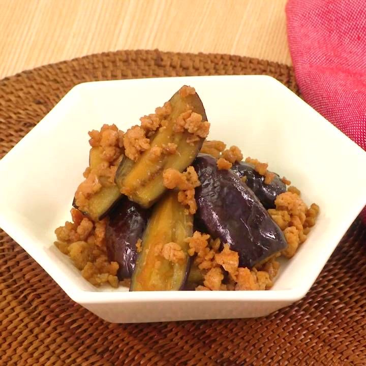 鶏ひき肉となすの甘酢炒め