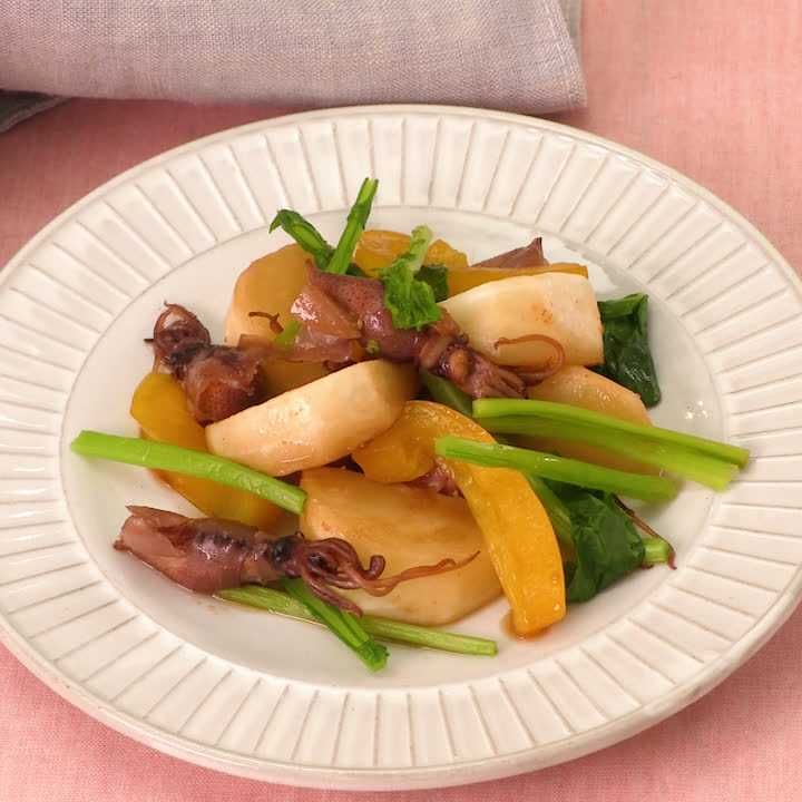 ホタルイカとかぶの甘酢炒め