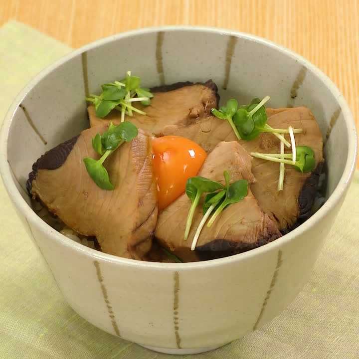 カツオの角煮丼