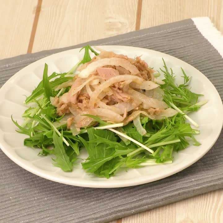 新玉ねぎとツナのごまサラダ