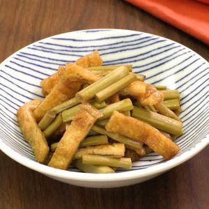 いたどりの甘辛炒め