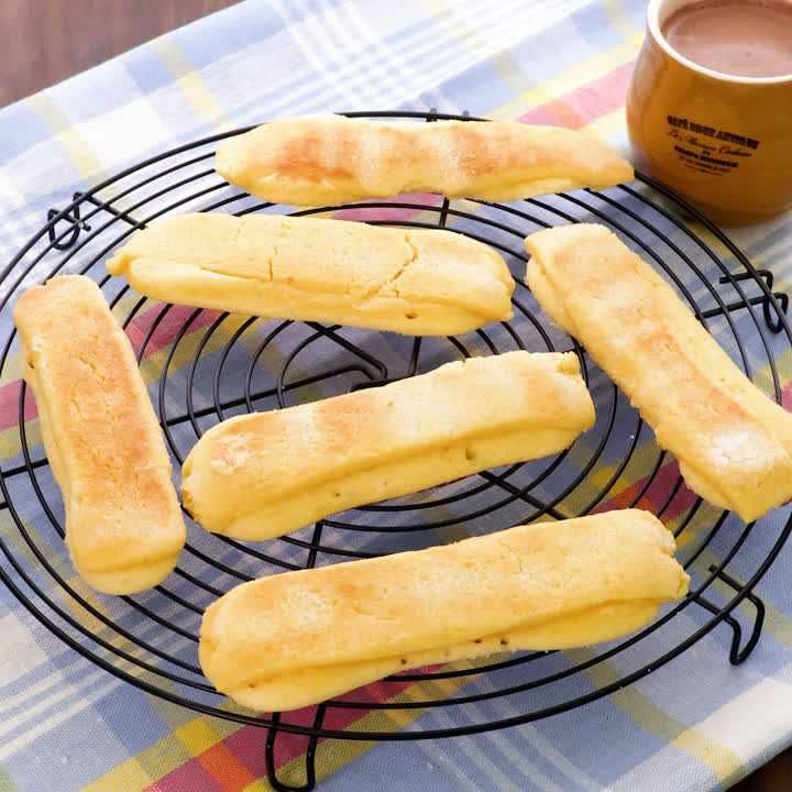 スティックメロンパン