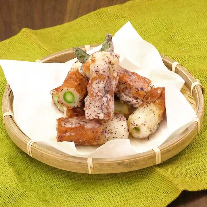 ちくわアスパラの赤しそふりかけ揚げ