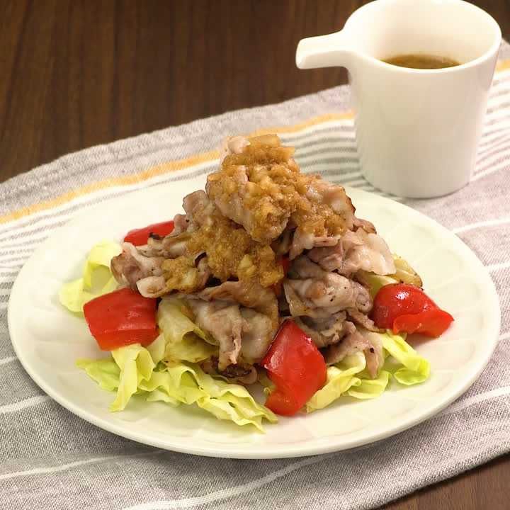 豚肉とパプリカのごまポン酢蒸し