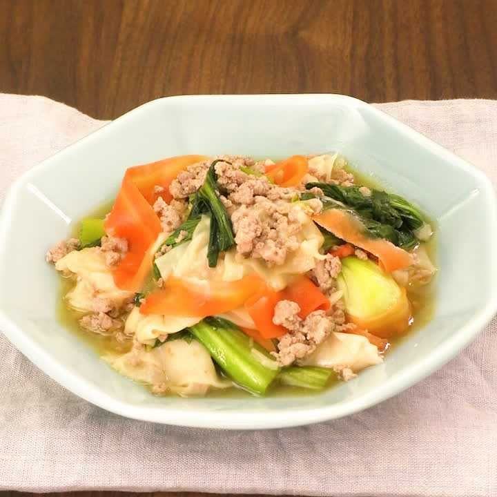ワンタンと青梗菜のそぼろ煮