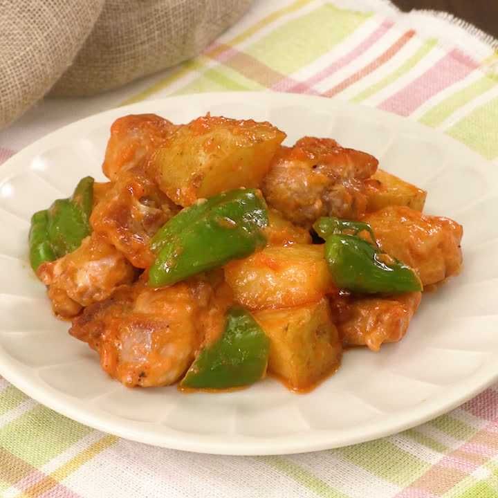 新じゃがと鶏肉のケチャマヨ炒め