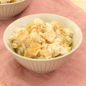 「しょうがと油揚げの炊き込みご飯」のレシピ動画