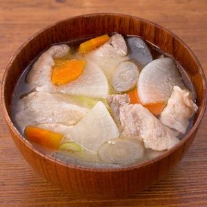 「基本の豚汁」のレシピ動画