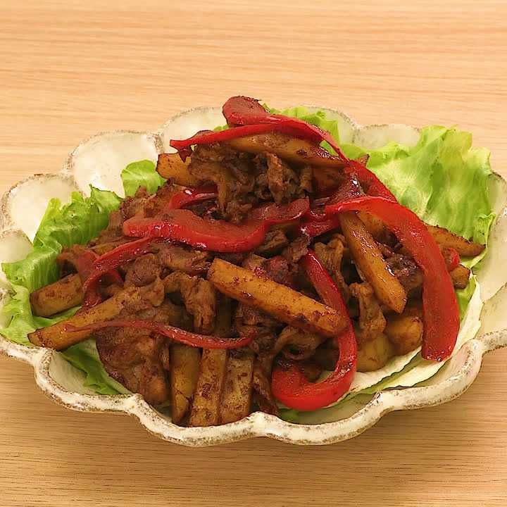 新じゃがいもと豚肉の中華みそ炒め