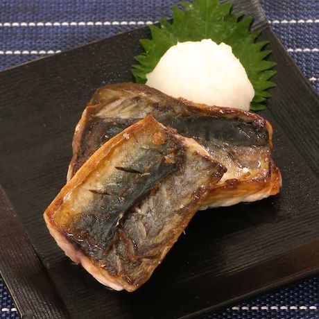 フライパンで焼き魚 鯖の塩焼きのレシピ動画 作り方 Delish Kitchen