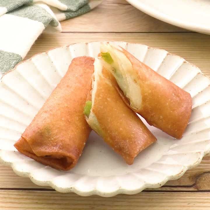 えびとスナップエンドウのチーズ春巻き