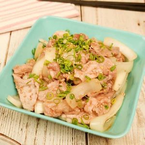 玉ねぎと豚肉のレンジ蒸し