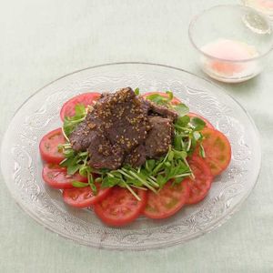 甘辛牛カルビのトマトサラダ