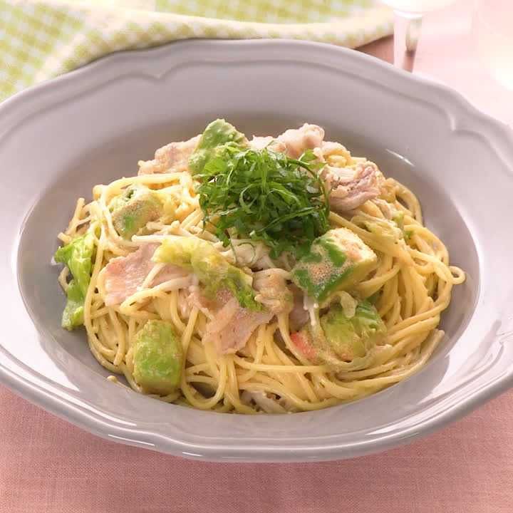 豚しゃぶとアボカドの明太マヨパスタ
