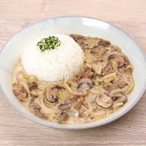 「基本のビーフストロガノフ」のレシピ動画