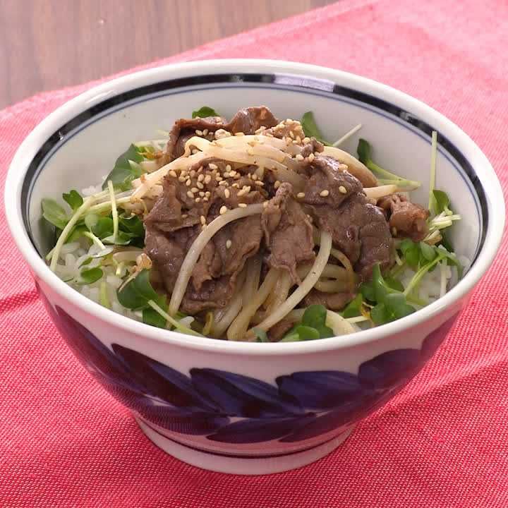 牛肉ともやしの焼肉丼