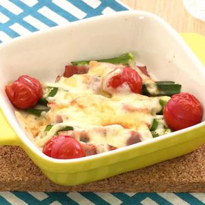 「オクラとベーコンのチーズ焼き」のレシピ動画