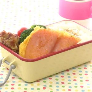 「ハム巻き卵焼き」のレシピ動画