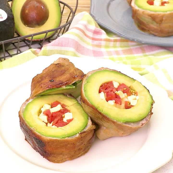 焦がし醤油の丸ごと肉巻きアボカド