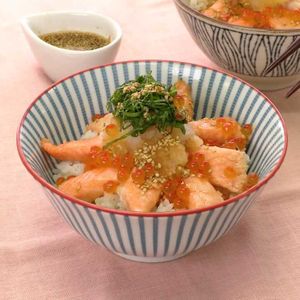 「鮭ハラス丼」のレシピ動画
