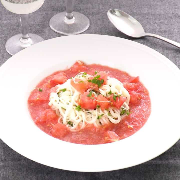 トマトとスプラウトの冷製あえ麺