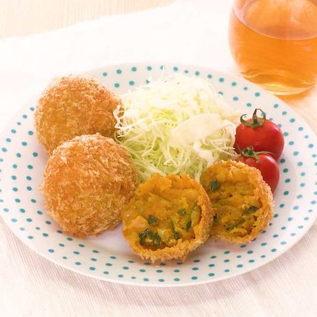 食欲そそる かぼちゃのカレー風味コロッケのレシピ動画 作り方 Delish Kitchen