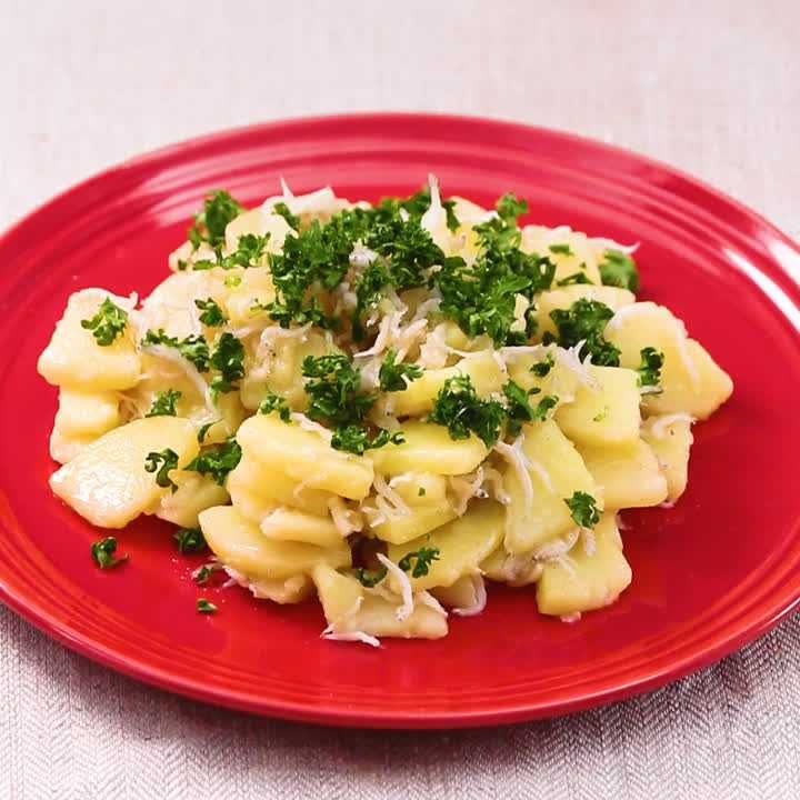 新じゃがいもとしらすのオイル蒸し